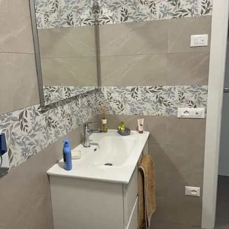 Mini Loft Rina - Stazione Migliarina La Spezia