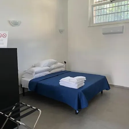 Mini Loft Rina - Stazione Migliarina Appartement La Spezia